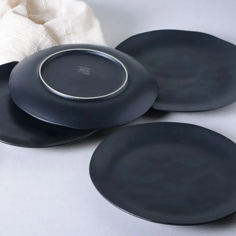 Conjunto com 30 Pratos Raso Orgânico Preto Matte Porto Brasil